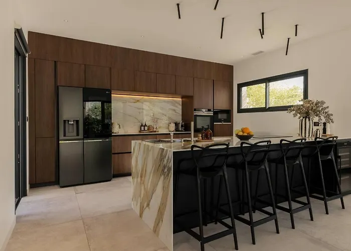 Yuna Heated Swimming Pool Casa de Férias *