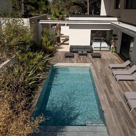 Holiday home Yuna Heated Swimming Pool