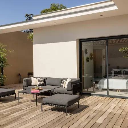 Yuna Heated Swimming Pool Holiday home Agde